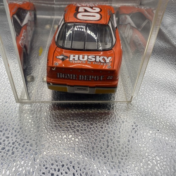 NASCAR 2000 1:24 Diecast Car Tony Stewart #20 Home Depot Collectible Edition - Picture 4 of 13